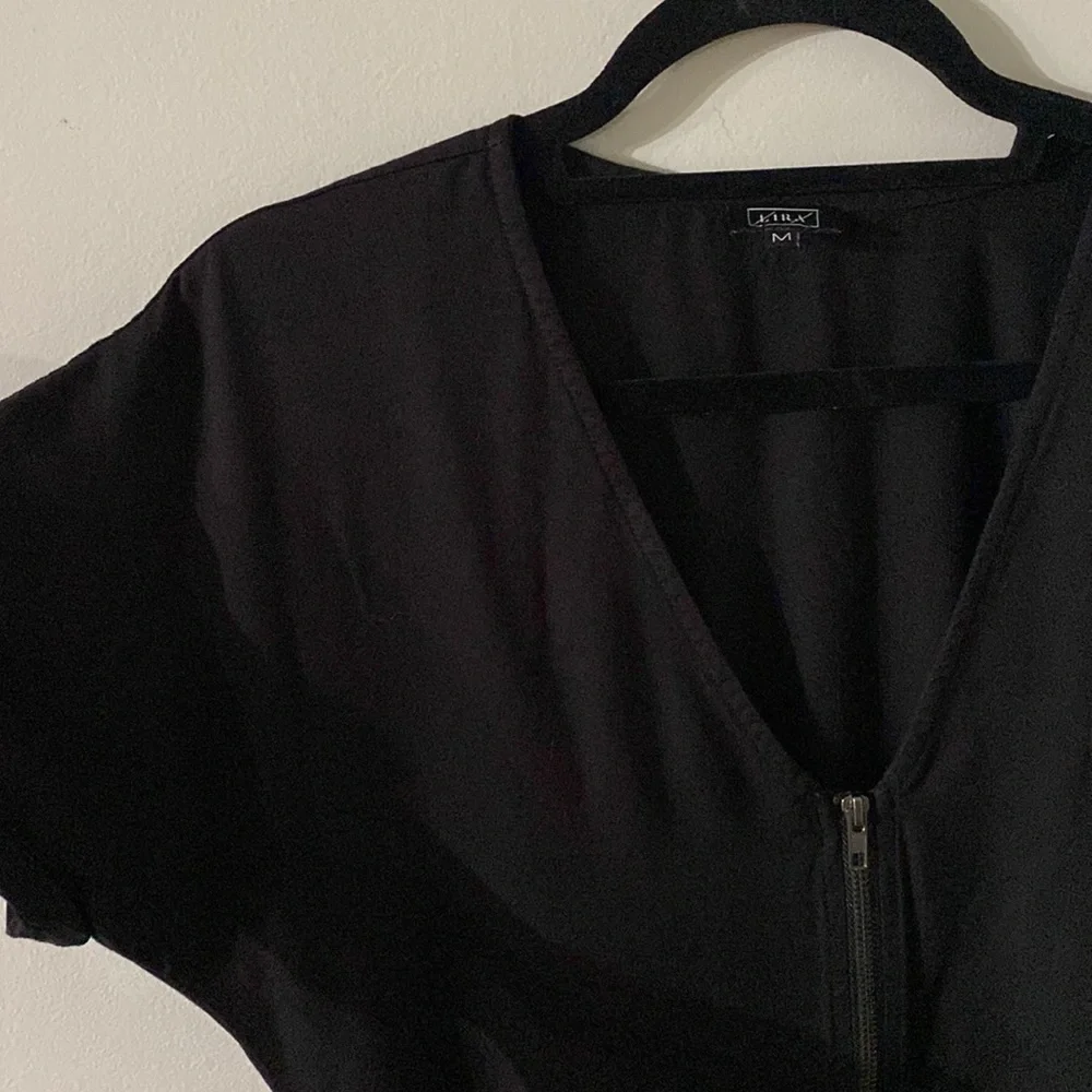 LIRA Black “Libby” Jumpsuit 🖤 Size Medium! - Picture 4 of 4